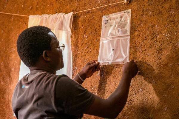 🚨 Big step in malaria fight: <a href="/WHO/">World Health Organization (WHO)</a> now recommends spatial emanators (spatial repellents) for use alongside bed nets.
Two products, Mosquito Shield &amp; Guardian (by SC Johnson) are the first ever WHO-prequalified.
A new tool against mosquitoes, decades in the making. 🦟✨