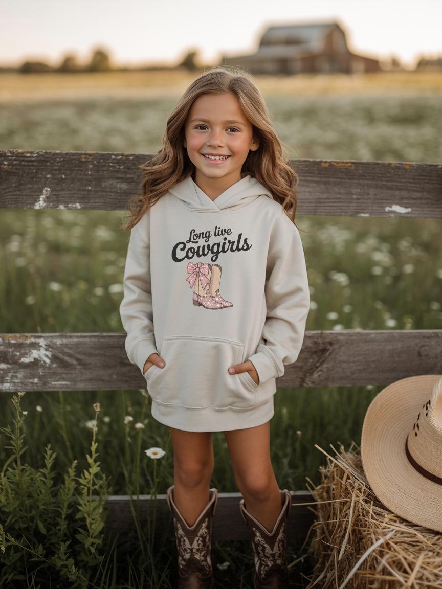 ameliiiiya's tweet photo. https://t.co/aPQ47uKxHi 

#etsy #pod #falltrends https://t.co/i9srylJphB