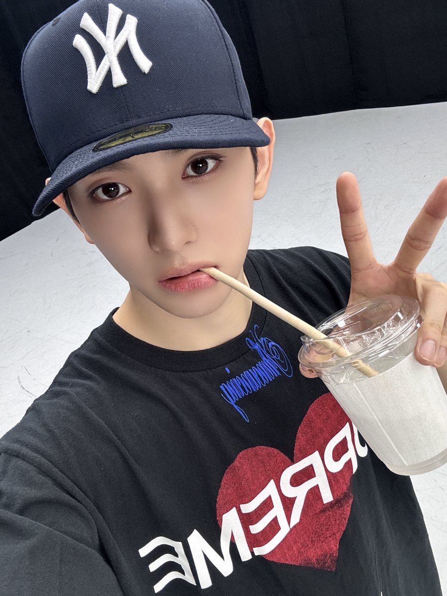 TPST__official's tweet photo. [📸TEMPIC]

25.08.21 #Performance_by_TPST

🎵 𝘾𝙝𝙧𝙞𝙨 𝘽𝙧𝙤𝙬𝙣 - 𝙏𝙝𝙞𝙨 𝙒𝙖𝙮 🎵

#TEMPEST #템페스트
#한빈 #형섭 #혁 #은찬 #LEW #태래
#ThisWay https://t.co/wsCjY6wQCN