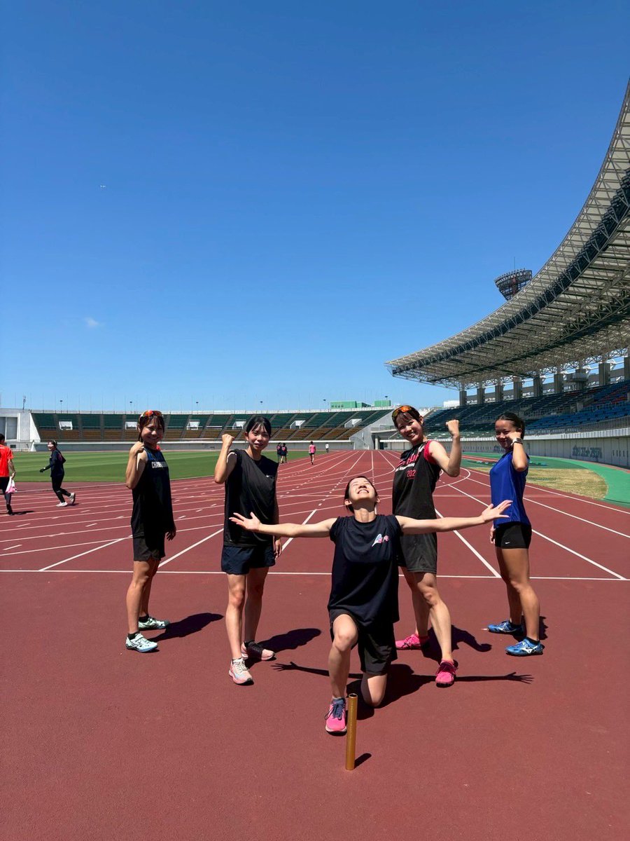 Konan_univTF's tweet photo. 本日のエンドレスリレーはこちらのチームで行いました！
合宿最後の練習で、チーム一丸となり全力で取り組みました！

#甲南大学
#甲南大学女子陸上競技部
#徳島県
#徳島県スポーツコミッション https://t.co/WqB9EvlZGZ