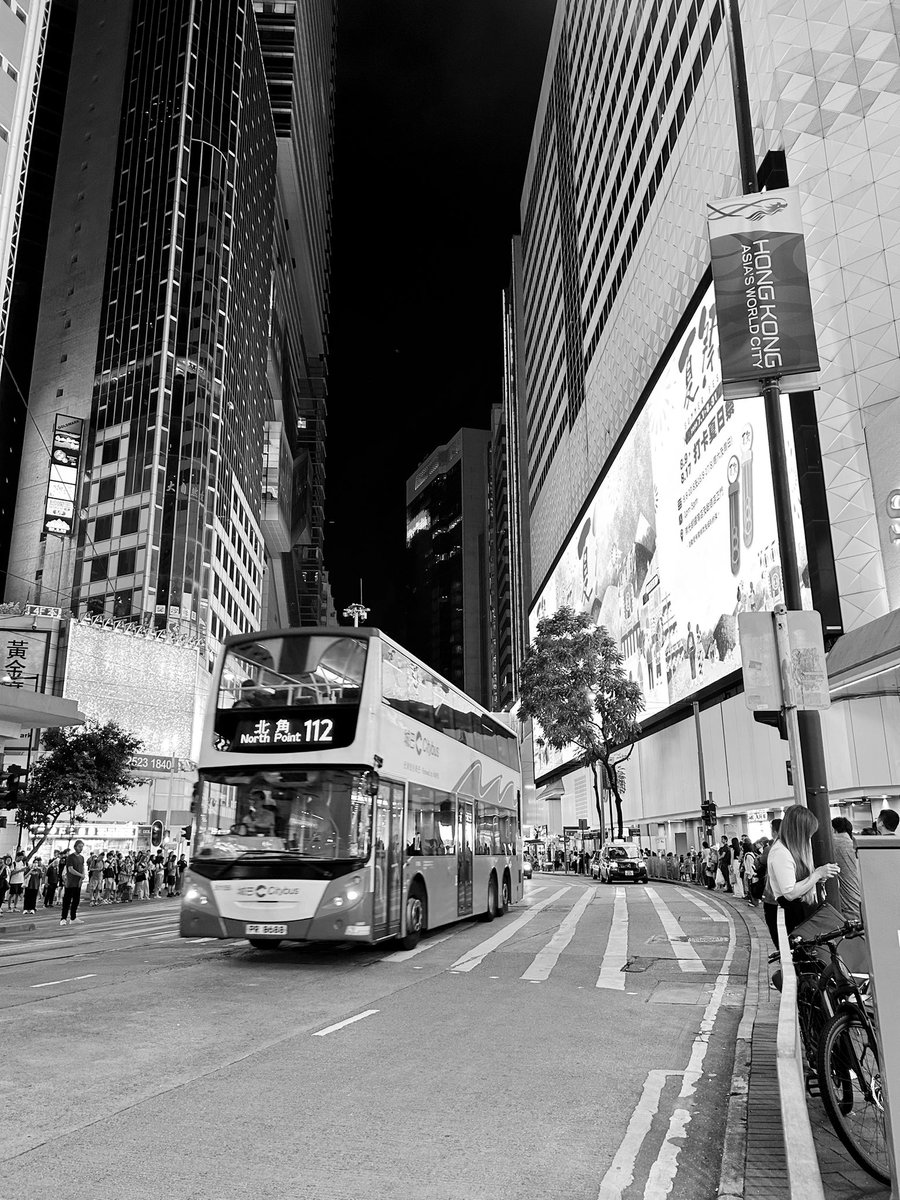 JKT_Mars_PP's tweet photo. Hong Kong bound in black n white edition. https://t.co/DynlZh2pdl