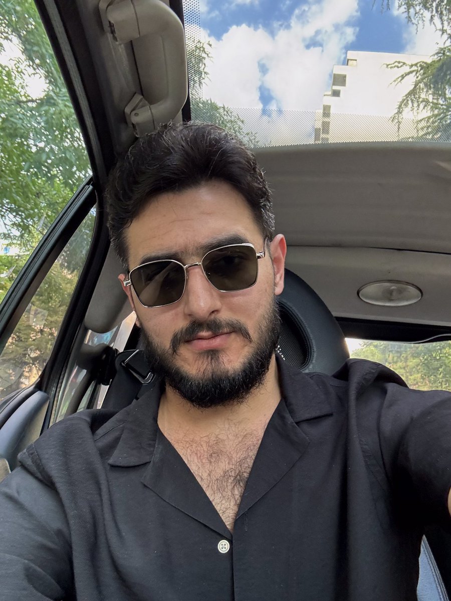 MRM1998's tweet photo. 🤐
#NewProfilePic https://t.co/3JWW9RryGu