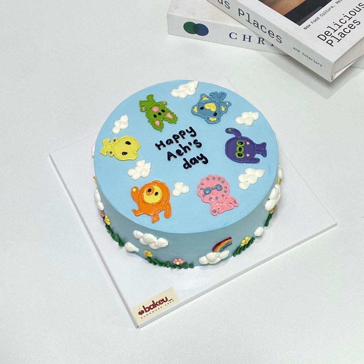 วันพรุ่งนี้เป็นวันเกิดของผม วันนี่พี่ ๆ เพื่อน ๆ ที่ทำงานรู้ว่าผมเป็น USER และสั่งเค้กมา Surprise วันเกิดให้  น่ารักมาก ๆ ขอแบ่งปันความน่ารักนี้ให้พ้อกสีและเพื่อน ๆ ทุกคนนะครับ
#HappyBirthdayToMe
#PROXIEth