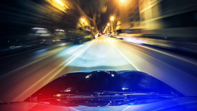 19. 8. 2025 - V sobotu zastavila hlídka v Pavlovcích nad Uhom Škodu Felicia, v níž se tísnilo osmnáct lidí; za volantem seděl muž bez řidičského oprávnění. Policie jízdu označila za hazard, další cestu zakázala a všichni museli pokračovat pěšky. evropa2.cz/clanky/lifesty…