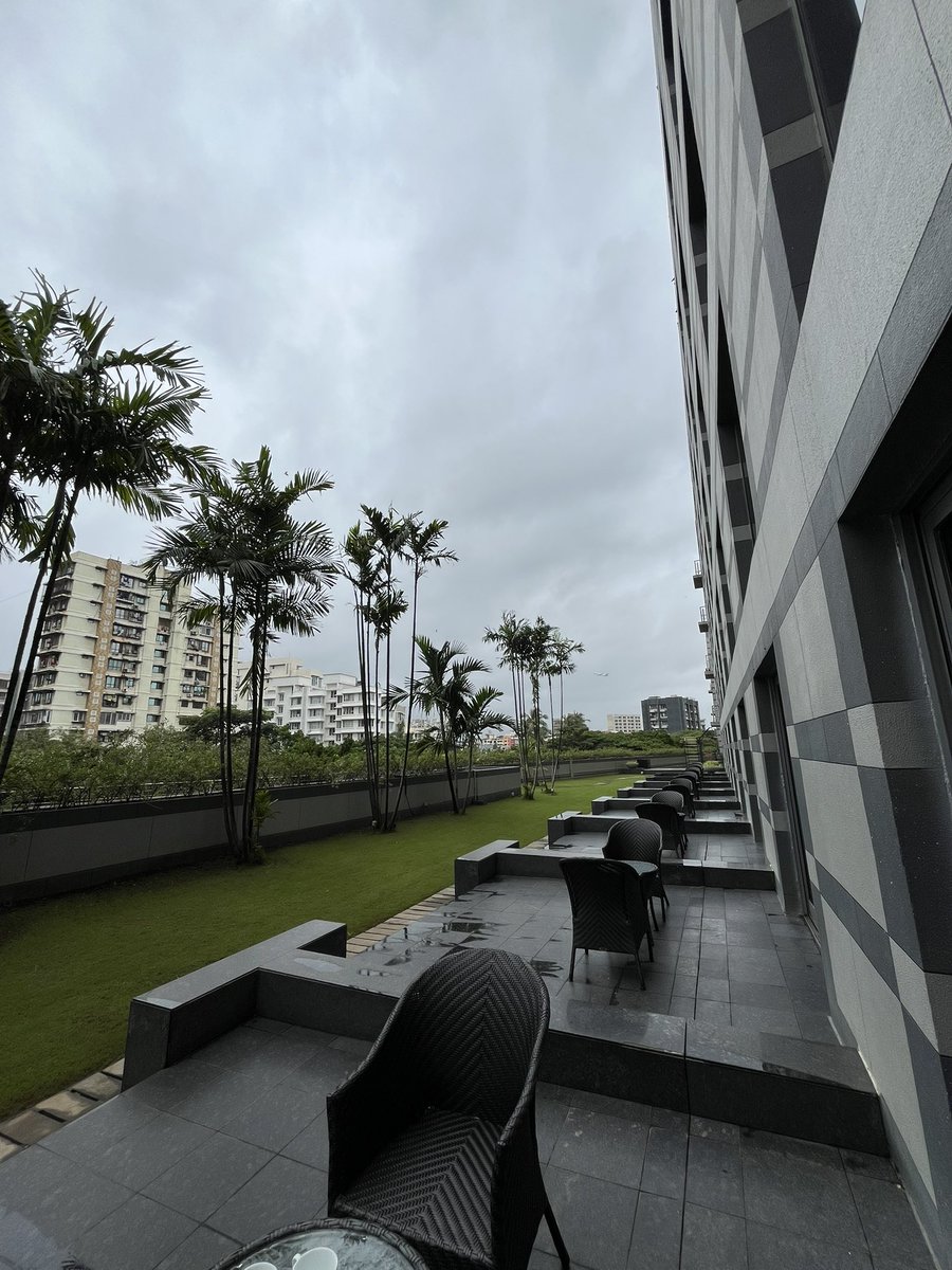 gm Mumbai!
another day of almost missing breakfast at the hotel lol
it is what it is tho