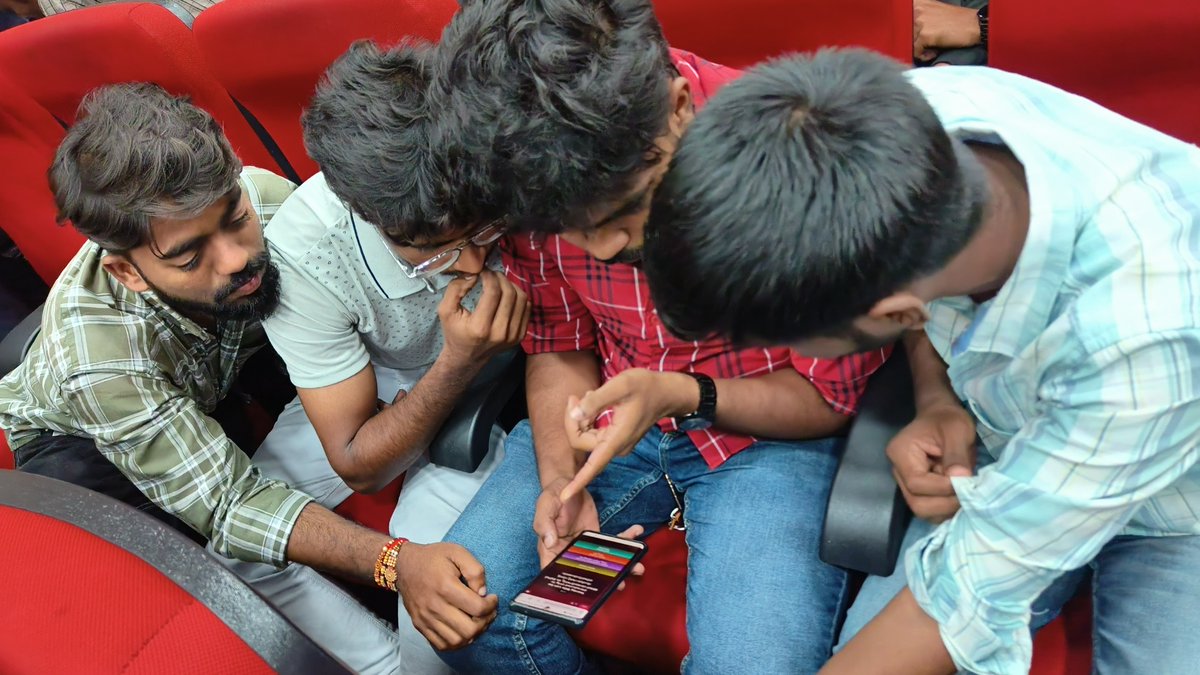 Youth as changemakers!
Citizen Journalism on #SDG11 spotlighted Mysuru’s local issues, while Poster Presentations on #SDG3 &amp; #SDG6 turned art into action. Huge thanks to our judges for inspiring the youth!
#YouthDay2025 #Mysuru #YouthVoices #Y4G #Youthforgovernance 
<a href="/Asia_HSF/">Division South/Southeastasia HSF</a>