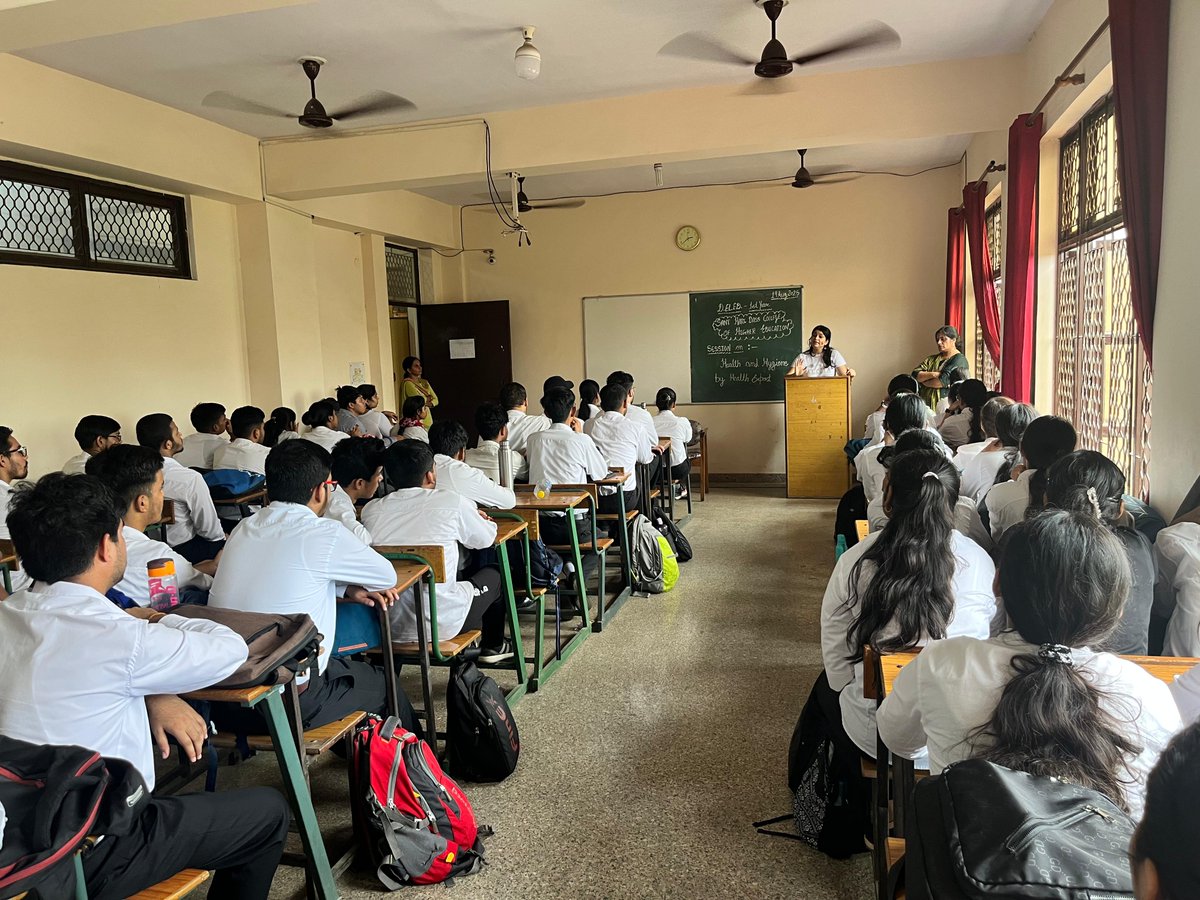 SHD_COLLEGE's tweet photo. santharidasscollege
Interactive Seminar with health expert on Health, Hygiene and Sanitation.
Health Expert "#Dr Mayura Balyan" https://t.co/zd98R9U2bP