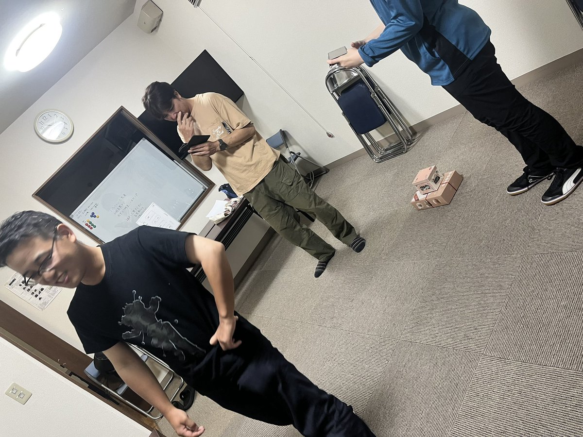 昨日は「怪談〜参〜」の稽古でした！
前半の立ち稽古を進めていきましたが、笑いの絶えない楽しい現場です。

なお本番当日では虎とキングジョーと蛸が迎えうちます。（嘘）