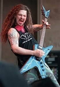 Hoy estaría cumpliendo 59 años el gran Dimebag Darrell, un ícono del Metal, lastimosamente dejo este plano antes de tiempo #happybirthdaydimebag