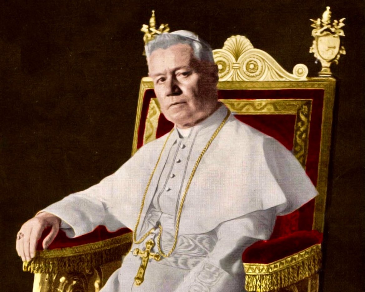 GuidoSantagata's tweet photo. "La sorgente dell'amore per il prossimo si trova nell'amore di Dio e di Gesù Cristo, di cui siamo le membra al punto che consolare un infelice equivale a far bene a
Gesù Cristo stesso.

Ogni altro amore è illusione o sentimento sterile e passeggero."
#SanPioX #21Agosto https://t.co/lx1rinogXe