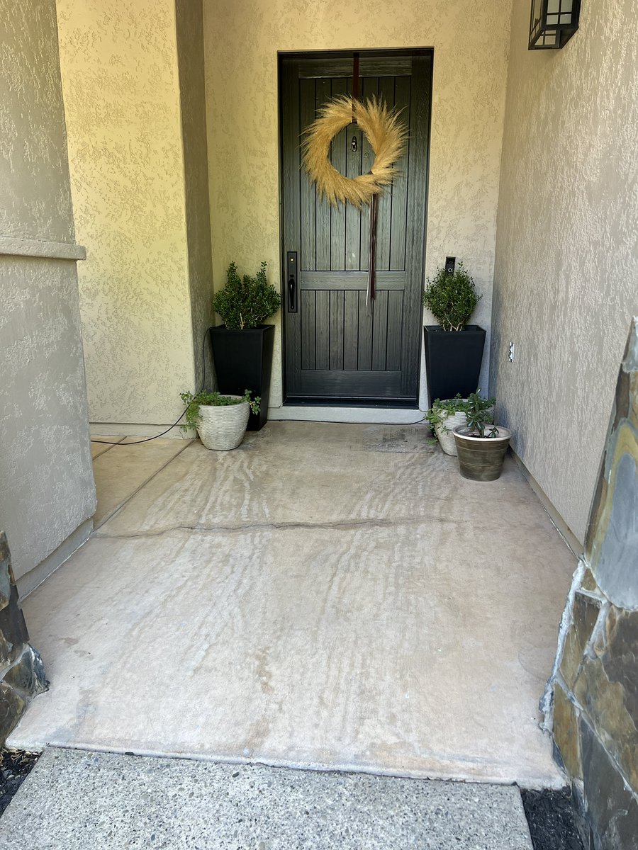 StanleySureFit's tweet image. Before &amp;amp; After pics of this front #porch makeover up in beautiful #RubyHill in #Pleasanton 

#handyman #bb27 #BeforeAndAfter #trivalley #bayarearealestate #paint #frontporch #pleasantonca #sherwinwilliams #sashco 🇺🇸