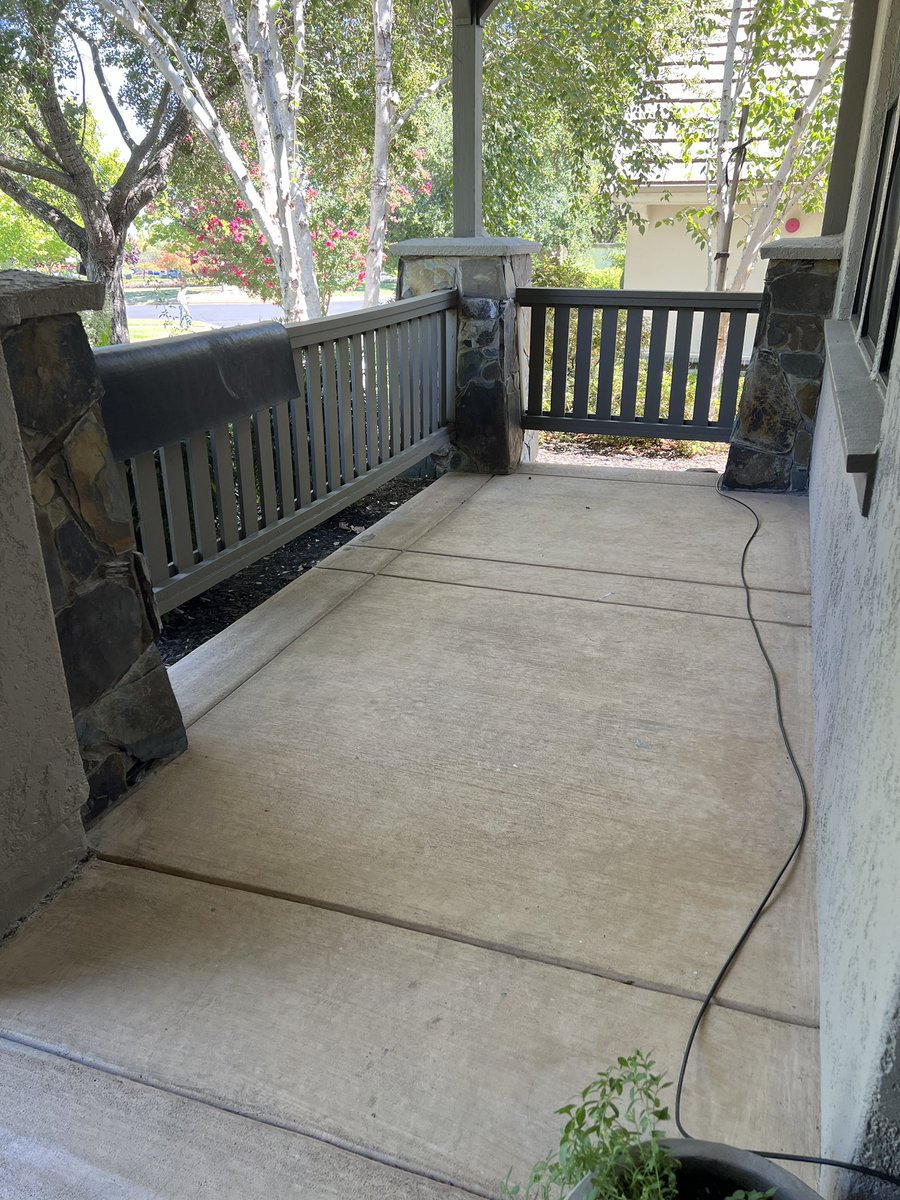 StanleySureFit's tweet image. Before &amp;amp; After pics of this front #porch makeover up in beautiful #RubyHill in #Pleasanton 

#handyman #bb27 #BeforeAndAfter #trivalley #bayarearealestate #paint #frontporch #pleasantonca #sherwinwilliams #sashco 🇺🇸