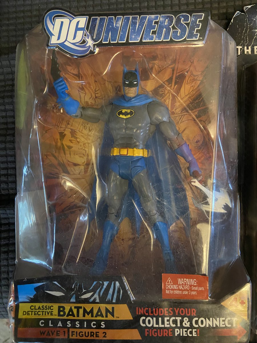 NeonMonster2's tweet photo. One of my favorite looks for Batman in the comics is when they transitioned to the blue and grey suit. #DCcomics #batman #dcuniverse #Superhero #comictalk #comics #comicbook #ActionFigure #gothamcity #classic https://t.co/EwZukD8uhh