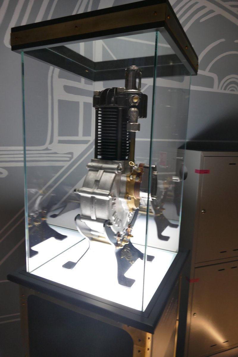 YPasholok's tweet image. De Dion-Bouton 1895 engine, used for motorbikes, cars,  boats.
dzen.ru/b/ZtAKj65VAwLX…
#motorbikes