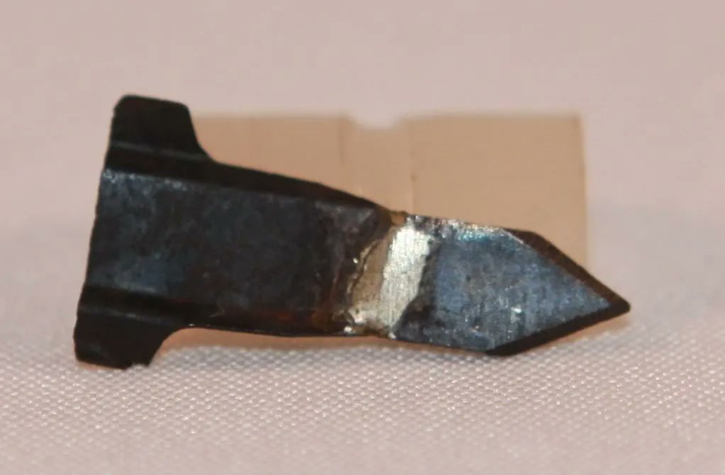 DocStrangelove2's tweet photo. >.45 ACP SCMITR or dubbed Scimitar
>uses scimitar razor-blade projectiles in a white polyurethane sabot

Diabolical https://t.co/fNOUUUJv7r