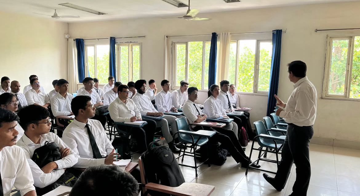 Mr. Ashish Sharma of IHM Pusa led a powerful Anti-Ragging session, reinforcing the institute’s zero-tolerance policy. Students were reminded of their rights, responsibilities, and the importance of a safe, respectful campus.

#IHMpusa #Delhi #AntiRagging #HospitalityEducation