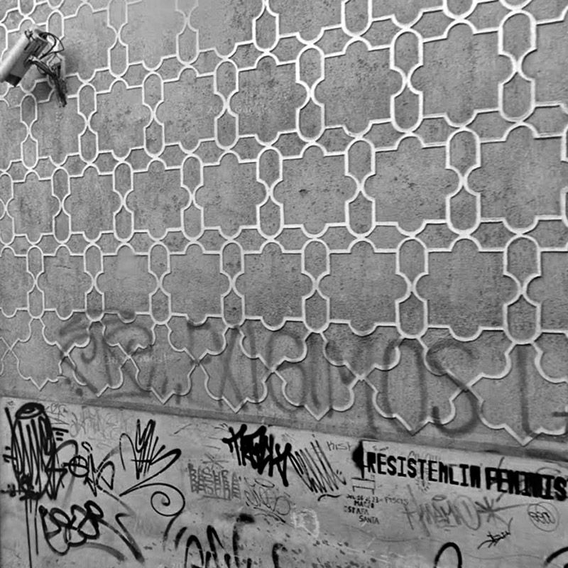 ¡Buen #juevesdearquitectura!
Fachada del antiguo convento de Santa Paula, Granada (España). © Fotografía del trabajo de la alumna 579 (Doble Grado de Educación Primaria y Estudios Franceses, UGR). 2024.