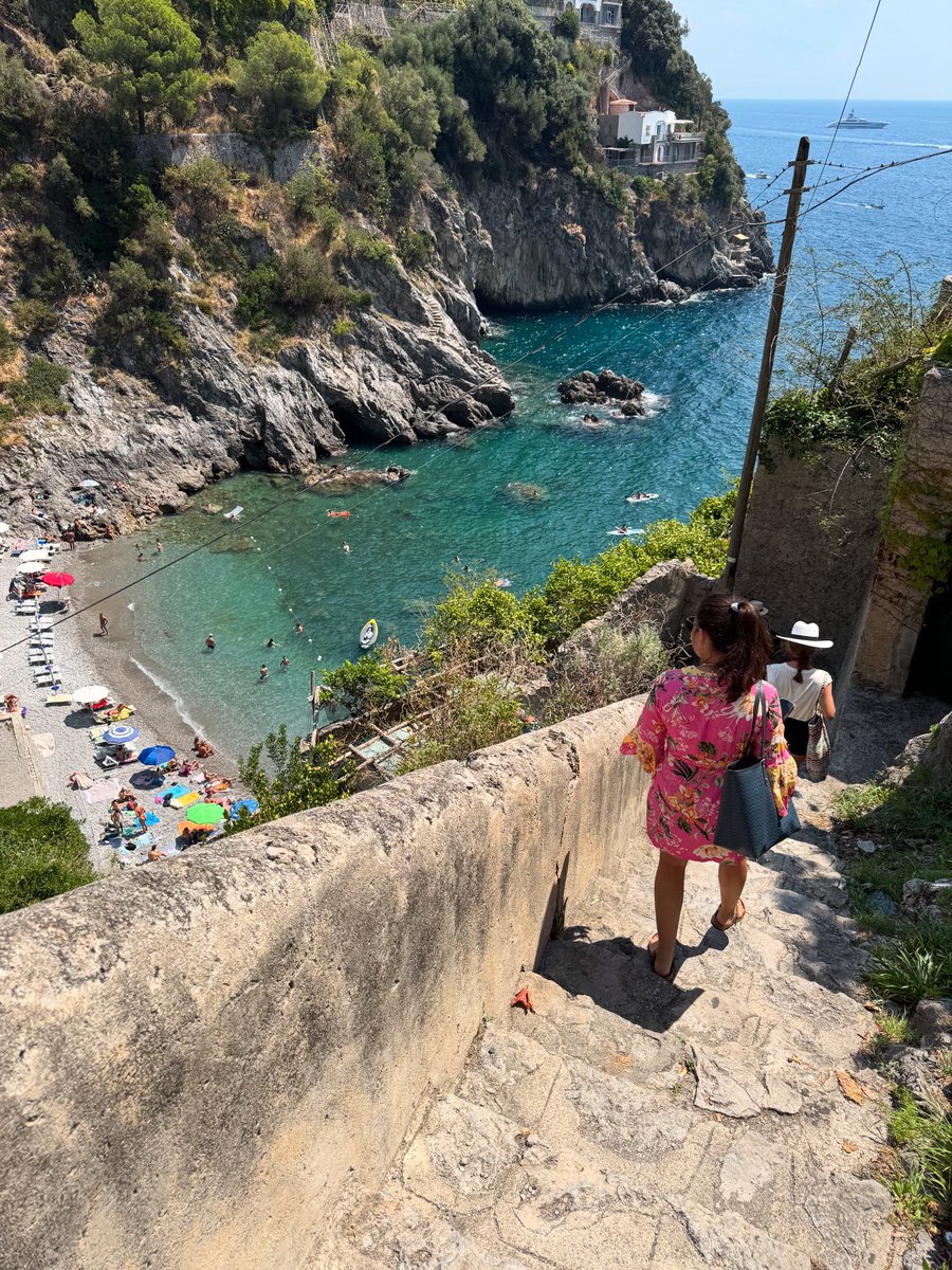 I love living in the States but we don’t got anything like this in the good ole USA. 😍😍😍