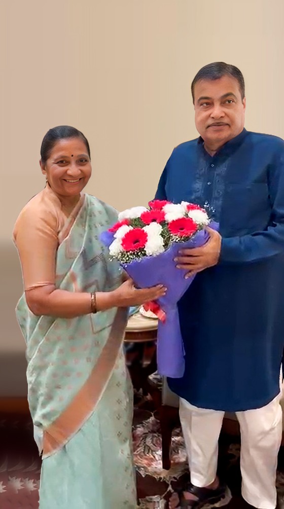 Nimu_Bambhaniya's tweet photo. माननीय सड़क परिवहन एवं राजमार्ग मंत्री श्री @nitin_gadkari जी से उनके कार्यालय में शिष्टाचार भेंट की। इस अवसर पर अपने संसदीय क्षेत्र भावनगर में सड़कों के विकास और कनेक्टिविटी को सुदृढ़ बनाने हेतु आवश्यक परियोजनाओं पर भी विस्तार से चर्चा हुई और माननीय मंत्री जी का मार्गदर्शन प्राप्त हुआ।

#BhavnagarVikas #Development #roaddevelopment
