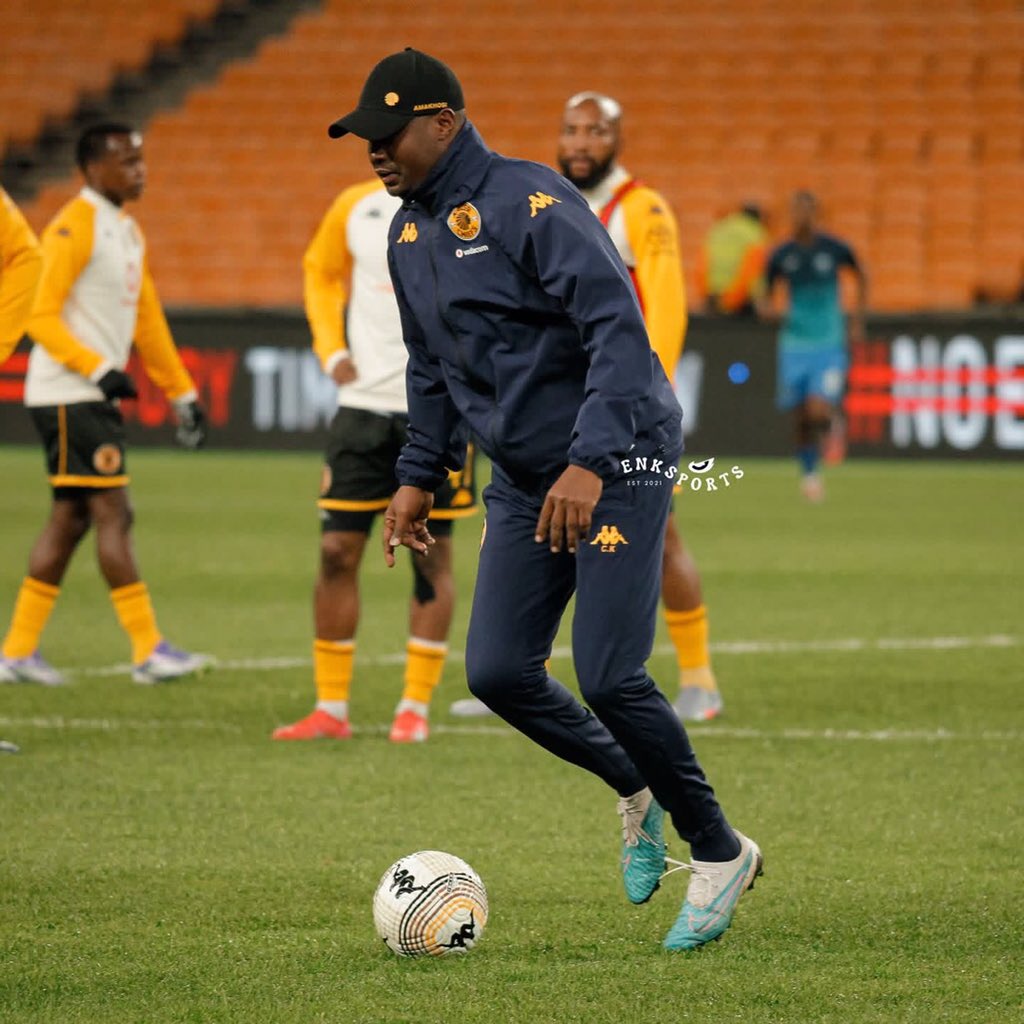 DR TSHEGO ABUTI T-MAN (@raletman) on Twitter photo <a href="/KaizerChiefs/">Kaizer Chiefs</a> Just to be clear this is a former Barcelona coach not a translator 🙋♂️saw some opposition fans and journalists referring to him as a translator🤦🏽♂️
Put some respect on coach Cedric Kaze 🤌🏼🔥🔥 <a href="/KaizerChiefs/">Kaizer Chiefs</a> Just to be clear this is a former Barcelona coach not a translator 🙋♂️saw some opposition fans and journalists referring to him as a translator🤦🏽♂️
Put some respect on coach Cedric Kaze 🤌🏼🔥🔥