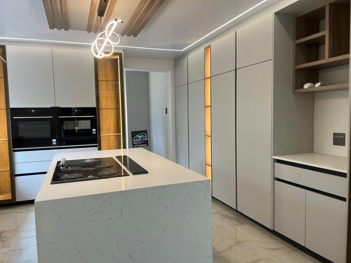 LolzPat's tweet photo. ✨ Upgrade your home with style ✨
Bespoke kitchen cabinets crafted to perfection by Manzezulu Clas Kitchen And Projects.
Where design meets durability 🍴🏡

📞 072 280 3990
🌐 https://t.co/CxkCHG8Yna https://t.co/DJJaS6rhuT