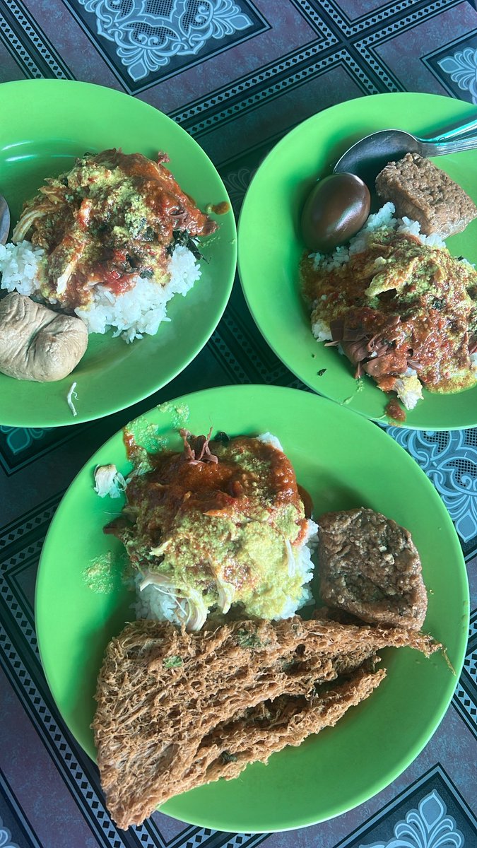 Gudeg Podomoro Relasi Kleco

#nicocerahati
#gagaldietlagii
#kitangadmin
#kitasatustudio