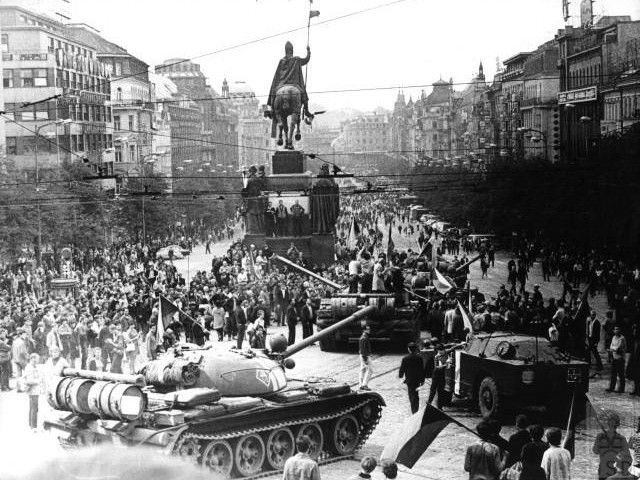 Před 57 lety nám Sověti rozjebali republiku a nastolili na dalších více než 20 let diktaturu proletariátu. Nezapomínejme, co je to za ksindl.