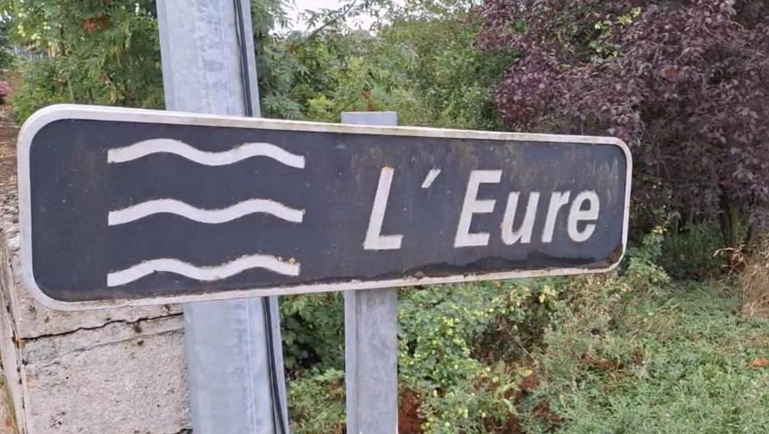 AssoMeteoCVDL's tweet photo. [M.A.J - BILAN 🌧]

Mise à jour de notre bilan d'hier soir avec notamment le suivi des débits et du niveau des cours d'eaux sur notre @RCValdeLoire 

Un nouveau bilan des précipitations sera mis en ligne dans la journée.

Plus d'informations ↘ :
https://t.co/oFxh1mcafQ https://t.co/ttiGWMDQpP