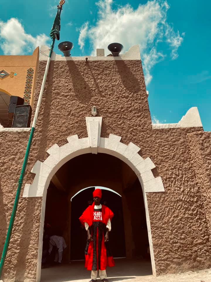 Sultaninspires's tweet photo. Good photos aren’t about the best camera.
It’s about light + angle + timing. Master those 3 and your shots will stand out. 📸

#PhotographyHacks #CameraTips #BeginnerPhotography

#zazzau #culture https://t.co/TJfmno83zJ