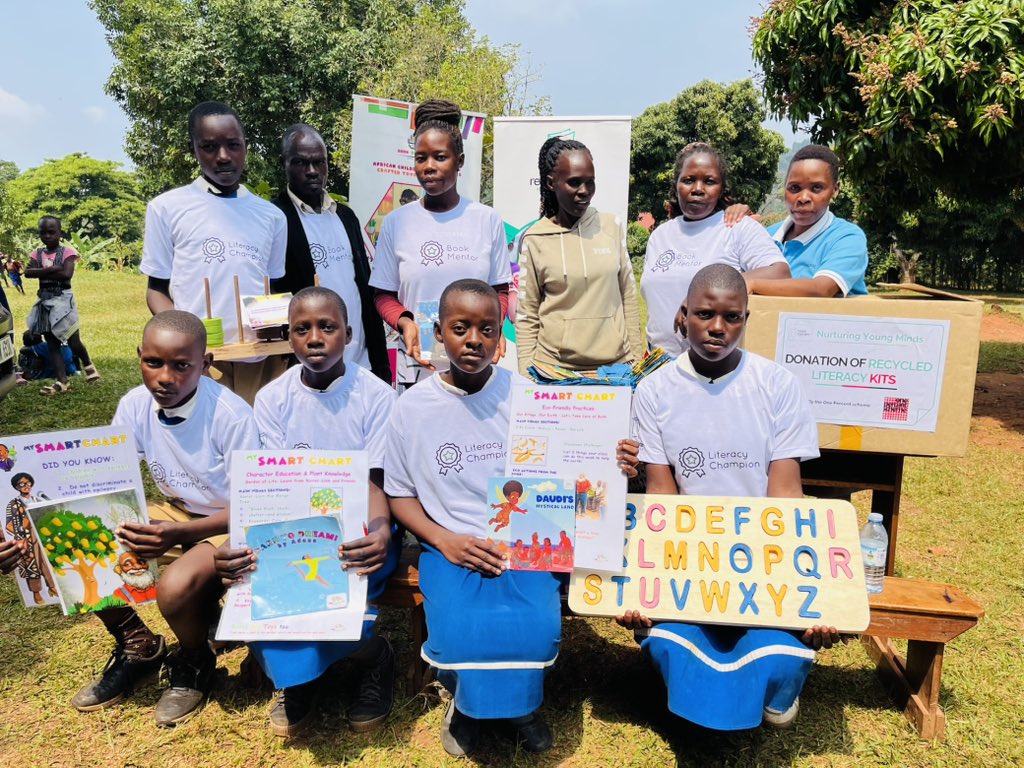 Thee Book Girl tweet media