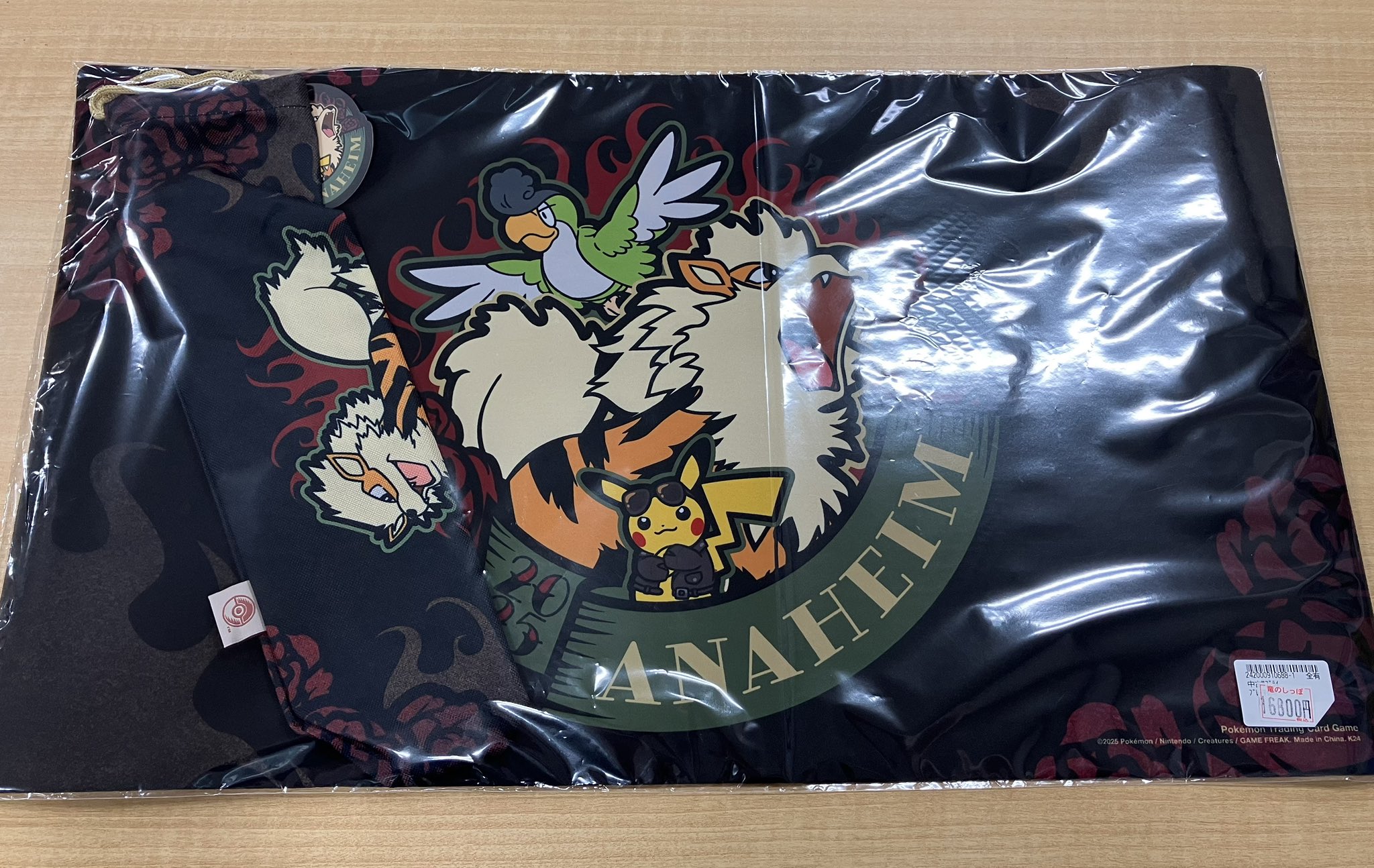 WCS2025 ポケモンカード アナハイム】 プレイマット 黒 ウィンディ