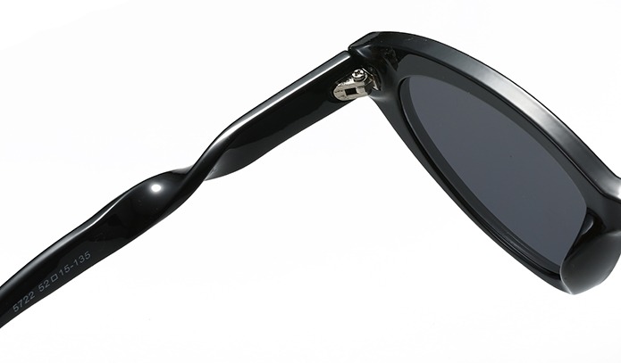 womaiglasses's tweet image. Petite perfection! 😺 WM EYES Small Cat-Eye Sunglasses:
✅ UV400 protection
✅ Zinc alloy temples
✅ Lightweight polycarbonate
👉 wmglasses.com
#wmeyes #smallframes