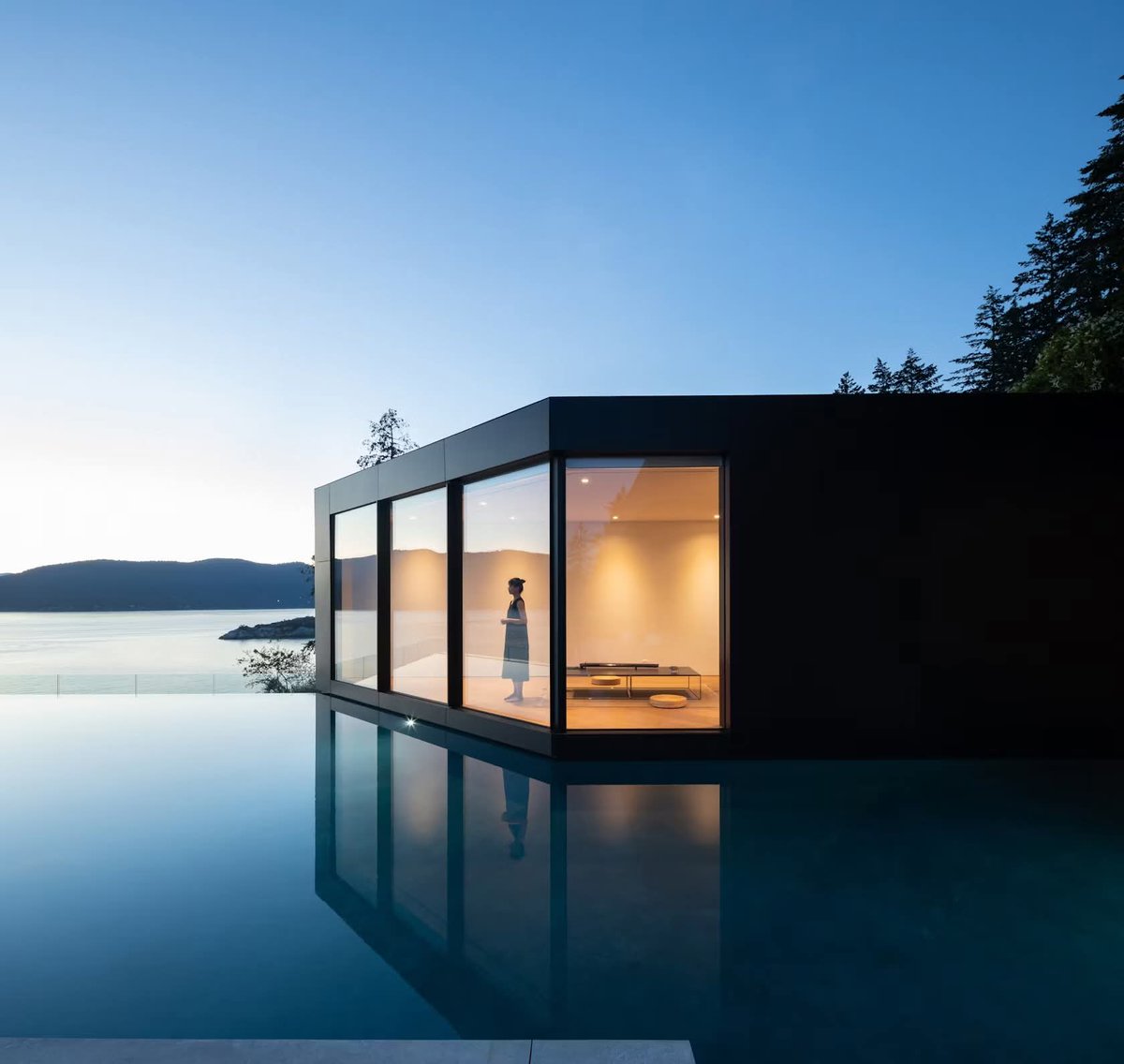 Monica_FdB's tweet image. ◾ Pues nada, toda la noche pegada a la ventana y ni vi el polvo de las #Perseidas

BlackCliff House | 2️⃣0️⃣1️⃣9️⃣ | Canadá | Mcleod Bovell Modern Houses

#ArquitecturayModa #JuevesDeArquitectura #arquitectura #architecture #archilovers #design #diseño #iLoveironia #galicia