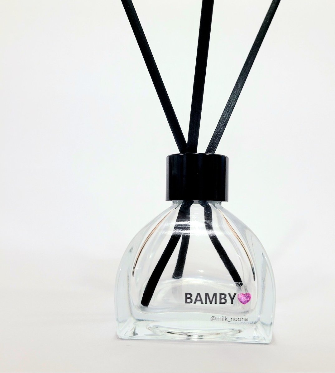 ✨️스밍 독려 분위기 끌어올려 보려고 여는 이벤트✨️

PLAVE 시그니쳐향 룸스프레이 5종 + 원하는 멤버 향 디퓨져를 드립니다.

참여방법 : RT + 인용 dash 스밍카드 인증.

당발은 27일 수요일

*제작후 발송2주 소요
*반택발송 (국내거주자만가능)
*택배비는 제가 부담 합니다.

스밍해줘 플리🤍