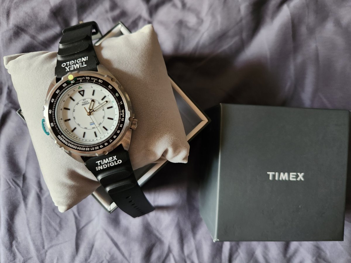 BrianSiow2's tweet photo. Gotcha #timex #sg1995 #indiglo https://t.co/DlT6vm4hp2