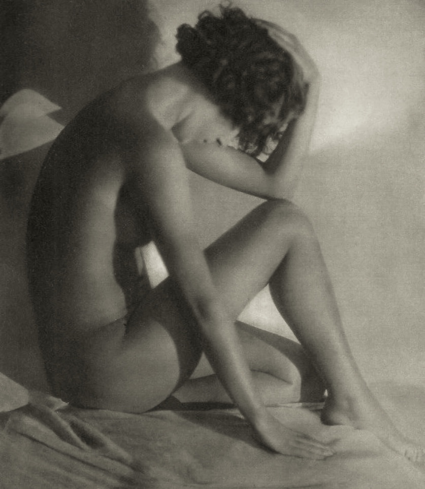 Nude, ca. 1925 - Erna Lendvai-Dircksen (1883 - 1962), German