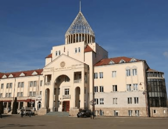 armenews_NAM's tweet photo. Le Parlement du Karabakh lance un appel aux pays participants de l'OSCE au nom des Arméniens déplacés https://t.co/rP6Wc8fpKP https://t.co/Z4fWcRgPhY