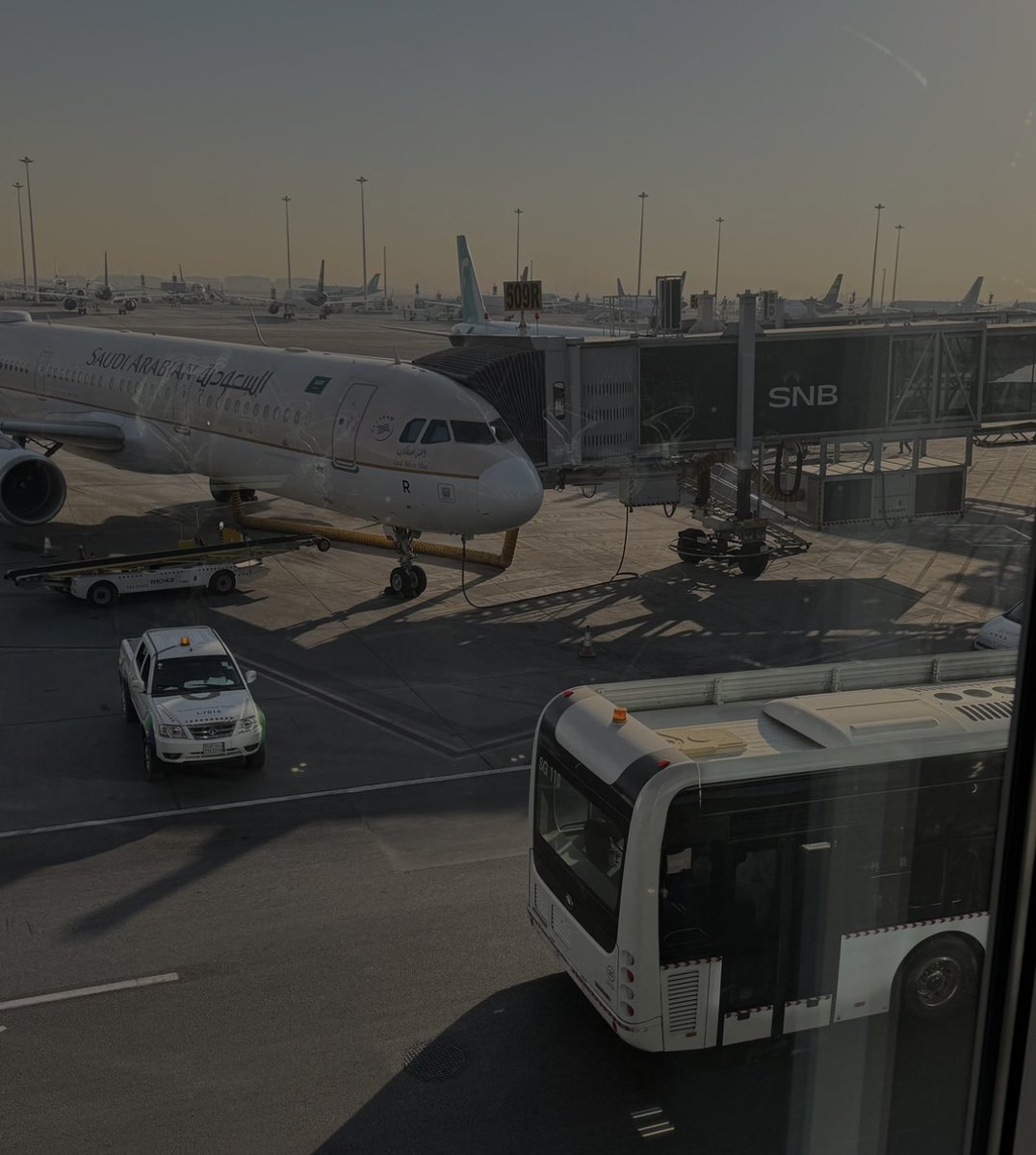 xrgd26's tweet photo. عساه عامٍ تتوالى به المسرات والأُمنيات 
والمبتغى وكل زينة في الحياة عامٍ سخيّ
تتوالى فيه الأقدار السعيده يارب 

الغربة 
الرياض  Is calling https://t.co/xZId1Y16wr