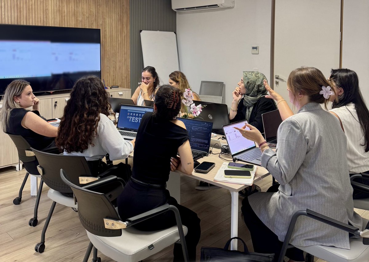 Hlcgroup_'s tweet photo. Off to a successful start!
Our training is complete – full of fresh insights, engaging discussions, and true team spirit.
A big thank you to everyone who took part and actively shared their knowledge. Together, we continue to grow!
#HALICI #HLCGROUP #halıcıgroup https://t.co/lPvxia8d8T