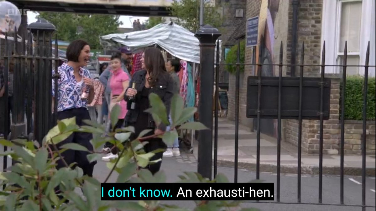 Um...did AI write these subtitles or something coz not only is that *not* what she said, it also doesn't make a lick of sense 🤔#eastenders