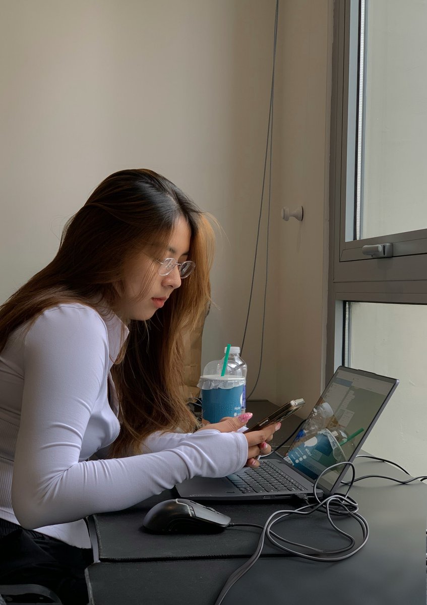 waiting on $YZY to fix my life 🤡📉

#justdegenthings