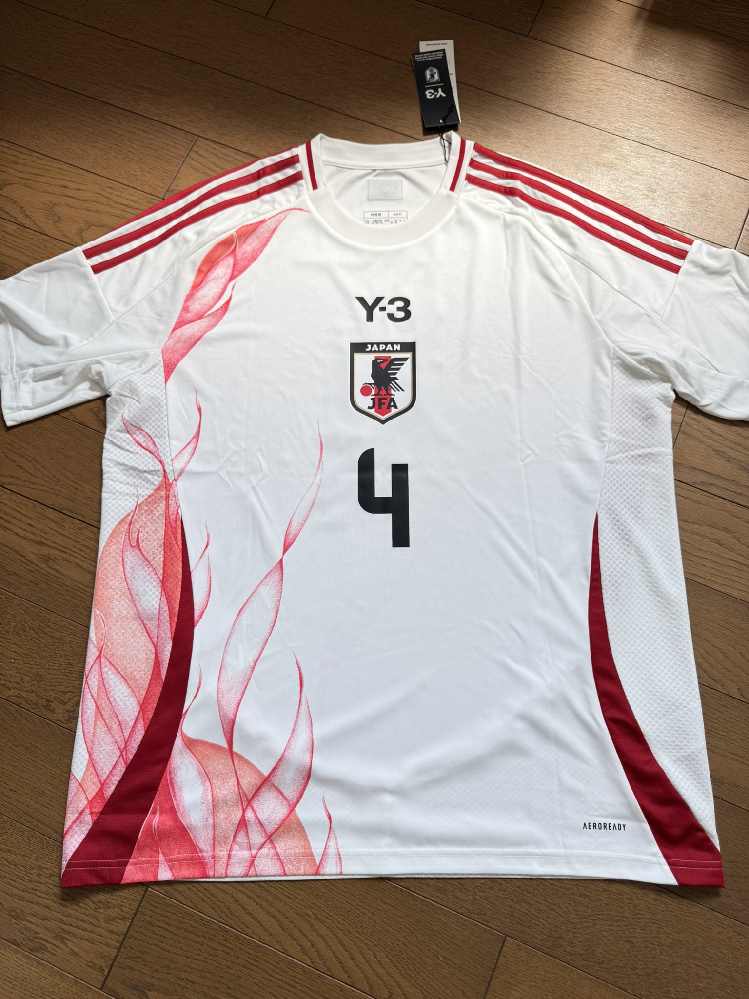 ともさん TomoSan（サッカーユニフォームの世界） on X: 
