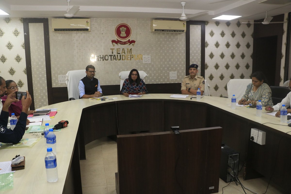 Info ChhotaUdepur GoG (@infocugog) on Twitter photo જિલ્લા કલેકટરશ્રી ગાર્ગી જૈનના અધ્યક્ષતામાં ‘નેશનલ સ્પોર્ટ્સ ડે -૨૦૨૫’ અંતર્ગત પ્રેસ કોન્ફરન્સ યોજાઈ
છોટાઉદેપુર જિલ્લામાં તા.૨૯ થી ૩૧ ઓગસ્ટ દરમિયાન વિવિધ રમત ગમત પ્રવૃતિઓનું આયોજન – જિલ્લા કલેકટરશ્રી
<a href="/CMOGuj/">CMO Gujarat</a> <a href="/InfoGujarat/">Gujarat Information</a> <a href="/collectorcu/">Collector Chhotaudepur</a> <a href="/DDOCUdepur/">DDO Chhotaudepur</a> <a href="/DRDACHHOTAUDEP2/">DRDA CHHOTAUDEPUR</a> <a href="/ChhotaudepurSP/">SP Chhotaudepur</a> જિલ્લા કલેકટરશ્રી ગાર્ગી જૈનના અધ્યક્ષતામાં ‘નેશનલ સ્પોર્ટ્સ ડે -૨૦૨૫’ અંતર્ગત પ્રેસ કોન્ફરન્સ યોજાઈ
છોટાઉદેપુર જિલ્લામાં તા.૨૯ થી ૩૧ ઓગસ્ટ દરમિયાન વિવિધ રમત ગમત પ્રવૃતિઓનું આયોજન – જિલ્લા કલેકટરશ્રી
<a href="/CMOGuj/">CMO Gujarat</a> <a href="/InfoGujarat/">Gujarat Information</a> <a href="/collectorcu/">Collector Chhotaudepur</a> <a href="/DDOCUdepur/">DDO Chhotaudepur</a> <a href="/DRDACHHOTAUDEP2/">DRDA CHHOTAUDEPUR</a> <a href="/ChhotaudepurSP/">SP Chhotaudepur</a>