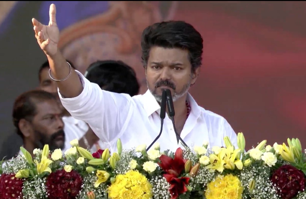 #TVKMaduraiMaanadu 33min speech
Vijay called MGR his icon in cinema &amp; politics. Said though he never met him, he did get the chance to meet Captain Vijaykanth 
Strongly hit out against the AIADMK-BJP alliance, said BJP will never enter TN 
Criticised DMK, called CM Stalin "uncle"
