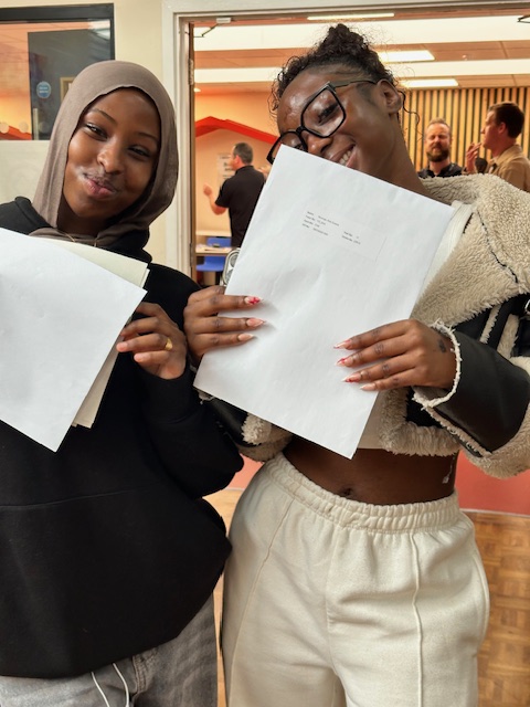 Smiles and tears of relief this morning as we celebrate another great year of GCSE results.
We are incredibly proud of our students.
#gcseresults #sixthform #TeamAMA #smashedit