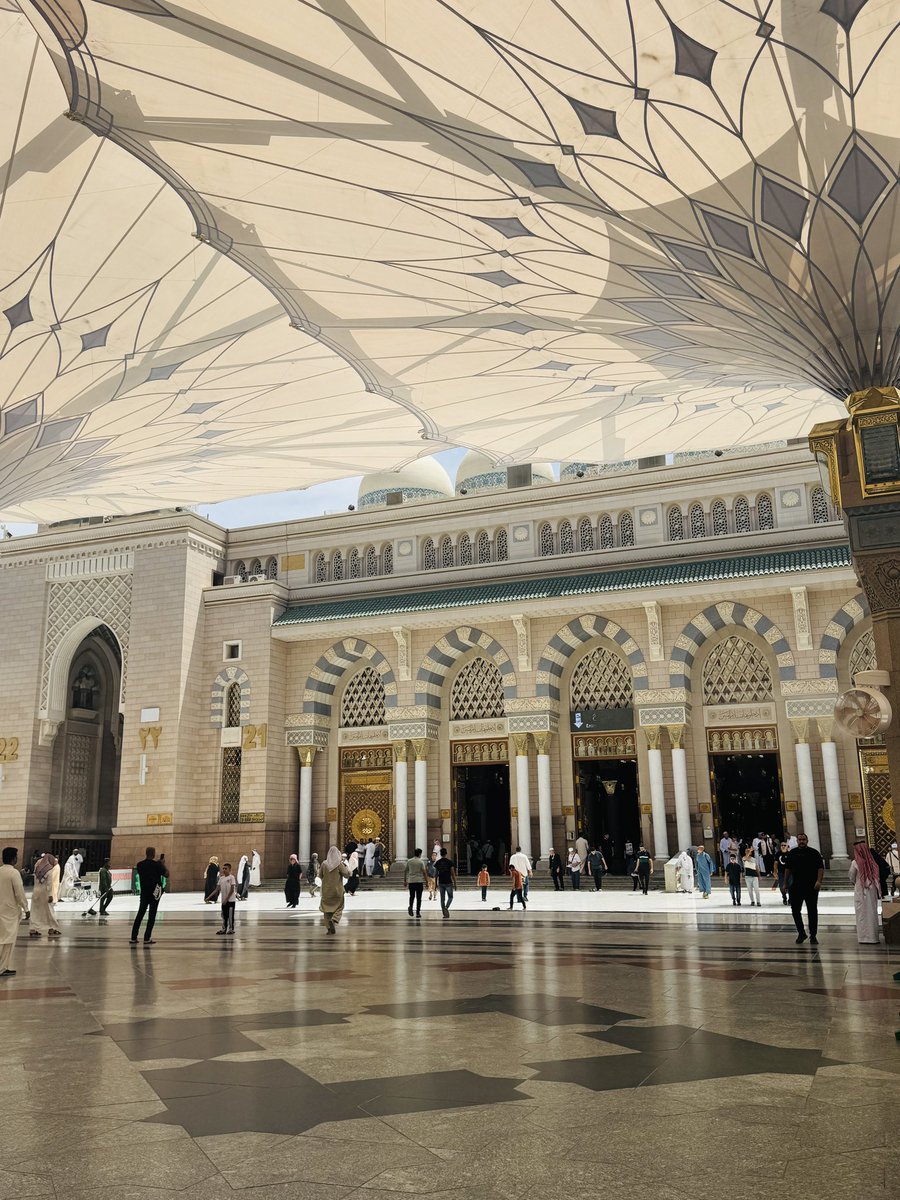 _hhxn's tweet photo. I’ll travel through the world but I doubt that I will see
A city with such wonder as Madina https://t.co/AkNESBCbZm