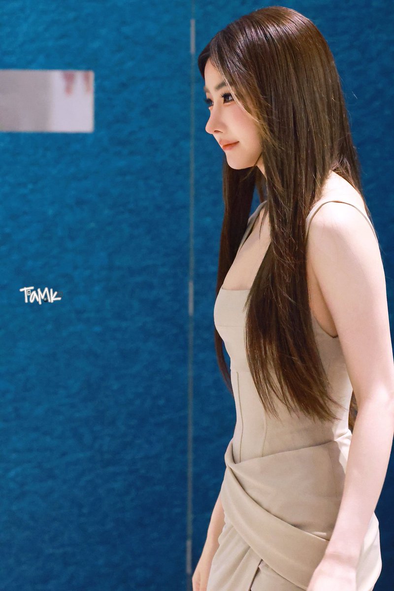 Fayeyokogreece's tweet photo. Our Queens are here. 

SHINE FOREVER FAYEYOKO
#FayeYokoXTiffanyAndCo https://t.co/E55WZiEerH