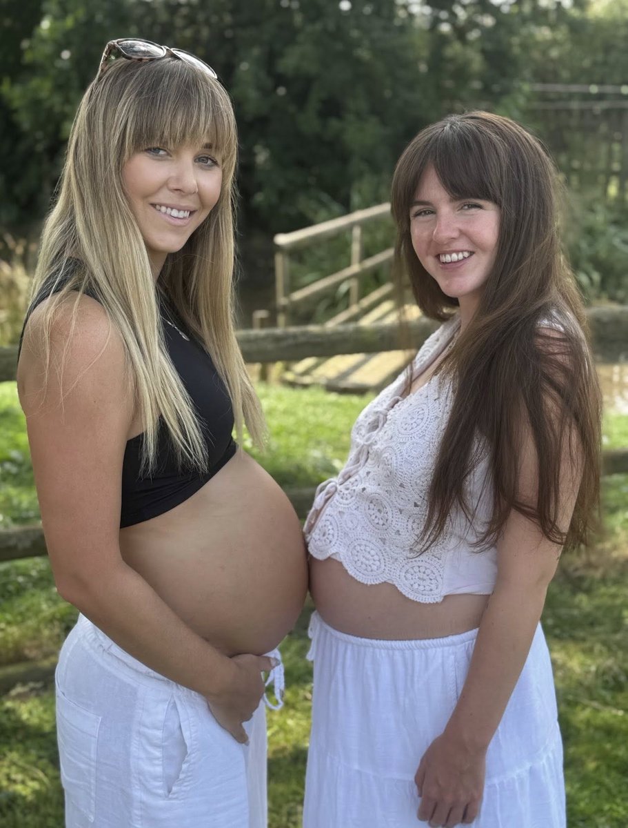 NolanColeen's tweet image. Hi everyone,
Time flies when you’re growing a baby 
The evolution of Ciara and Kim’s bumps ❤️❤️#nannycol #babyboy #pregnancyjourney