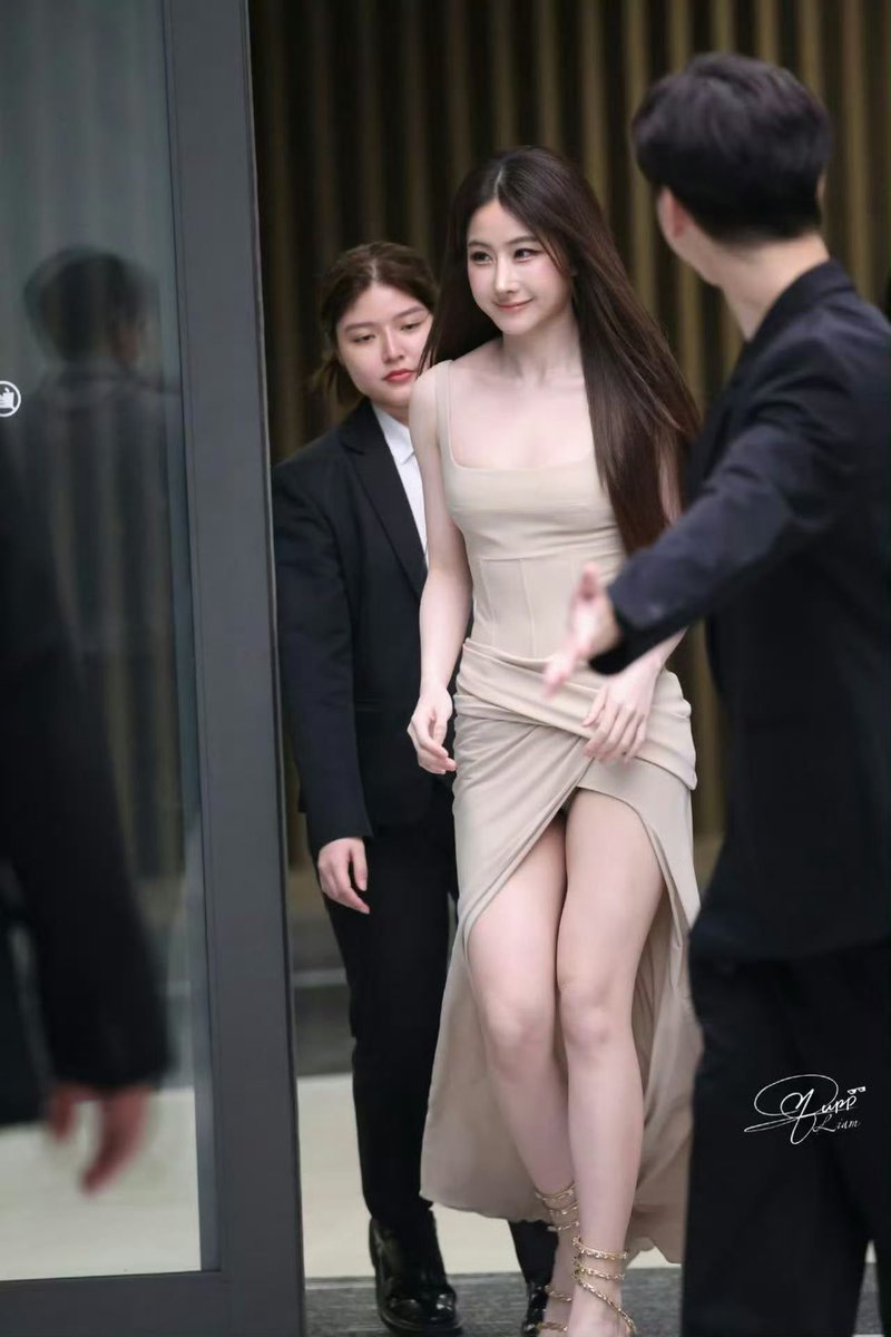 Ice_Cheska18's tweet photo. Yoko looks so beautiful! 

SHINE FOREVER FAYEYOKO
#FayeYokoXTiffanyAndCo https://t.co/2fEaLMkkNZ