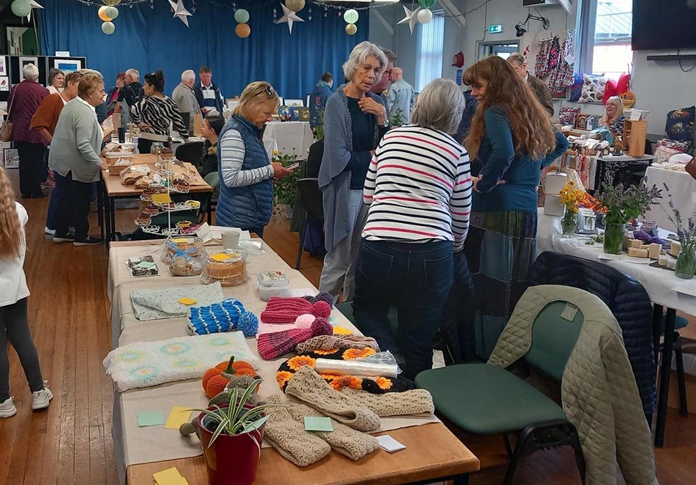 Stall bookings now being taken for Made in Mayfield craft fair on 11 October - details at mayfieldmemorialhall.org.uk/made-in-mayfie… #craft